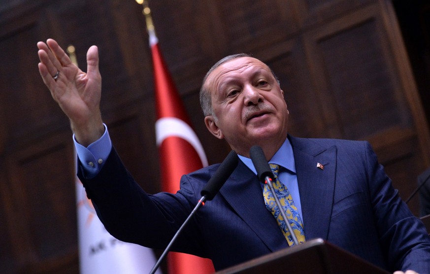 epa07112985 Turkish President Recep Tayyip Erdogan addresses the parliament in Ankara, Turkey, 23 October 2018. Erdogan addressed the parliament on the case of Saudi journalist Jamaal Khashoggi. Saudi ...