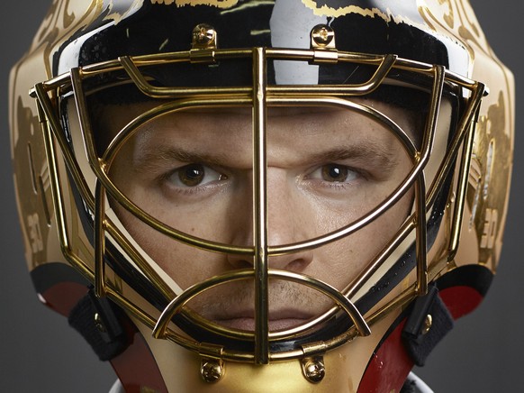 ALS VORSCHAU AUF DIE IIHF EISHOCKEY-WELTMEISTERSCHAFT 2017 IN PARIS UND KOELN VOM 5. BIS ZUM 21. MAI 2017 STELLEN WIR IHNEN FOLGENDES BILDMATERIAL ZUR VERFUEGUNG - Portrait of Leonardo Genoni (30), go ...