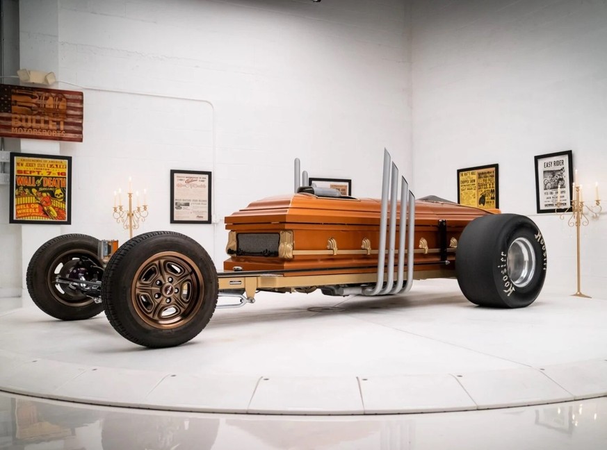 Casket Coffin Car V8 auto retro design https://bringatrailer.com/listing/custom-coffin-car/