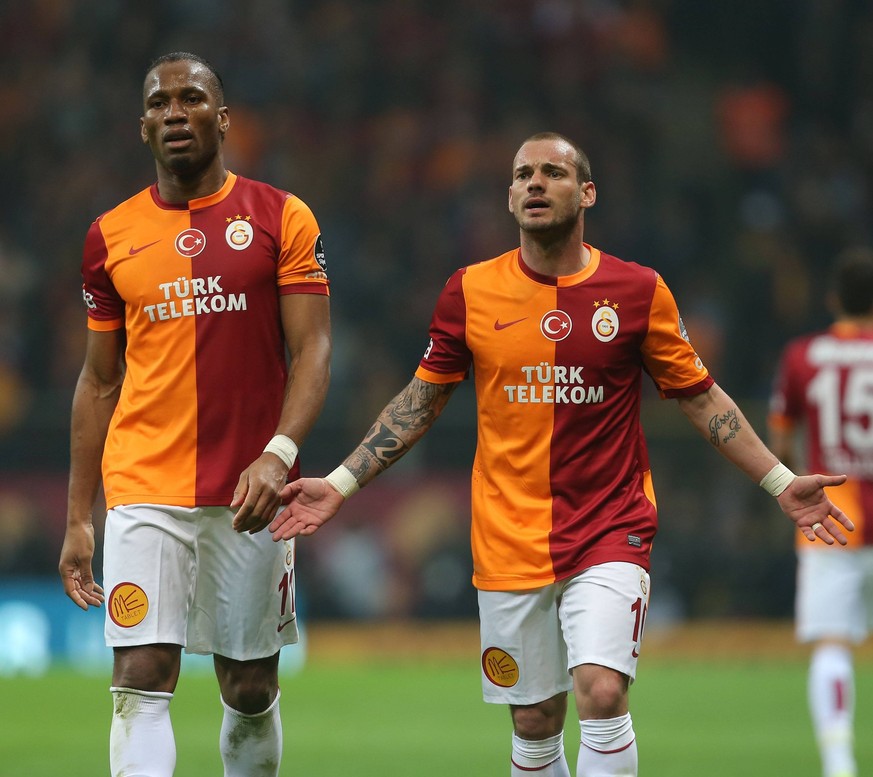 Turkey superleague derby match between Galatasaray and Fenerbahce at Turk Teleom Arena Stadium in Istanbul on April 06, 2014. Score: Galatasaray 1 - Fenerbahce 0 Pictured: Didier Drogba and Wesley Sne ...