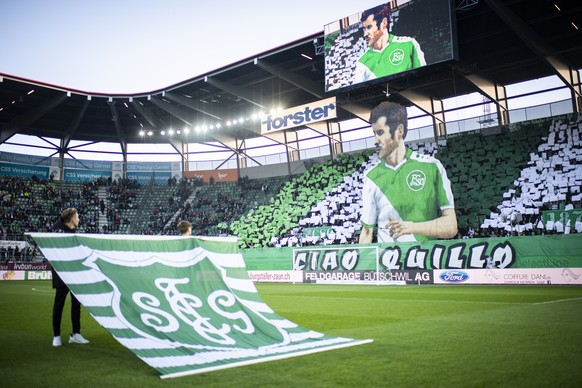 Choreo der St. Galler Fans zur Verabschiedung von Tranquillo Barnetta, im Fussball Super League Spiel zwischen dem FC St. Gallen und dem BSB Young Boys am Mittwoch, 22. Mai 2019, im Kybunpark in St. G ...