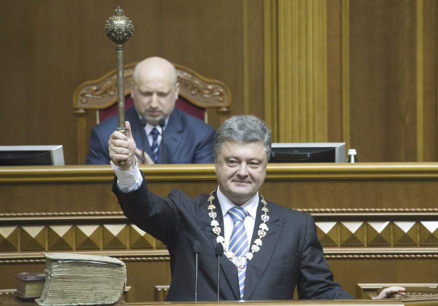 Poroschenko nimmt das Zepter in die Hand und löst das Parlament auf.