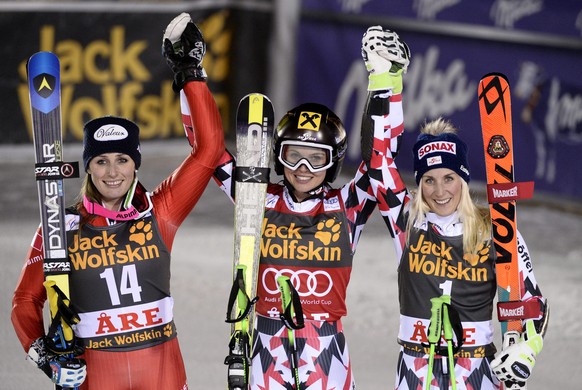 Das Podest in Are (v.l.n.r.): Fanchini, Fenninger und Brem.