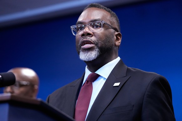 Chicago Mayor Brandon Johnson talks to media at a news conference in Chicago, Monday, Oct. 6, 2025. (AP Photo/Nam Y. Huh)
Brandon Johnson