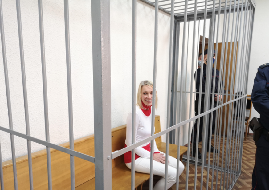 Natallia Hersche vor Gericht in Minsk im Dezember 2020.