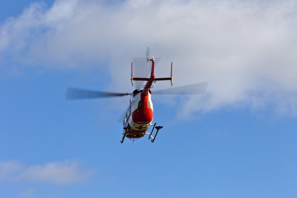 Ein Rega-Helikopter war im Einsatz (Symbolbild).