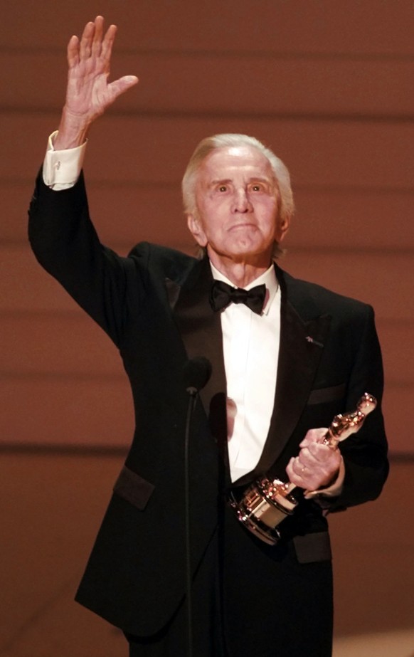 Kirk Douglas erhielt den Ehren-Oscar für sein Lebenswerk.