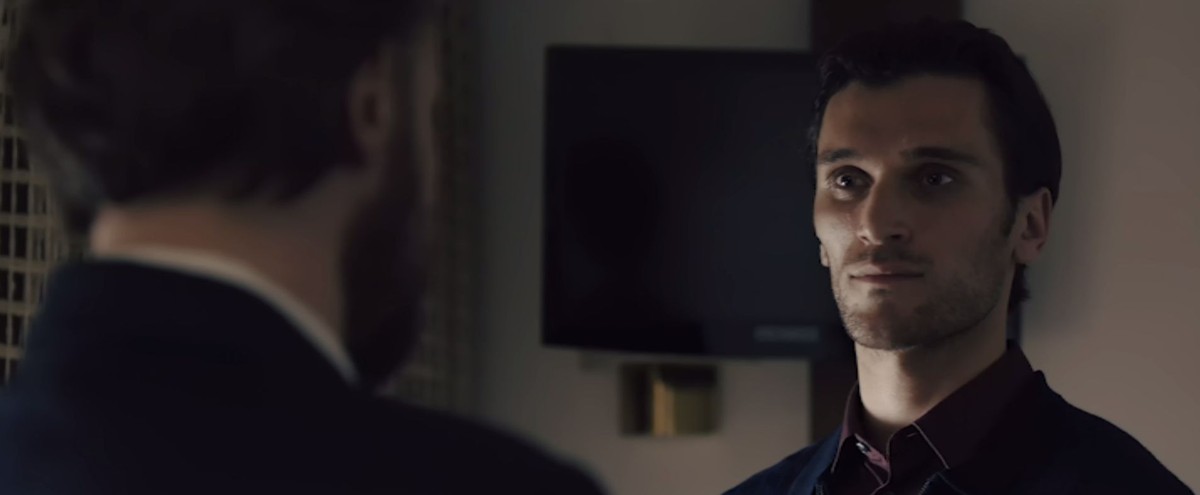 Noch ein Beispiel für gutes Casting: Der Typ rechts, man ahnt es, ist keiner von den Guten.