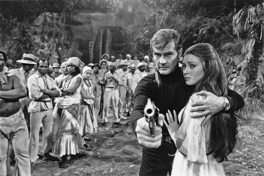 Roger Moore und Jane Seymour im Bondfilm «Live and Let Die» 1973.