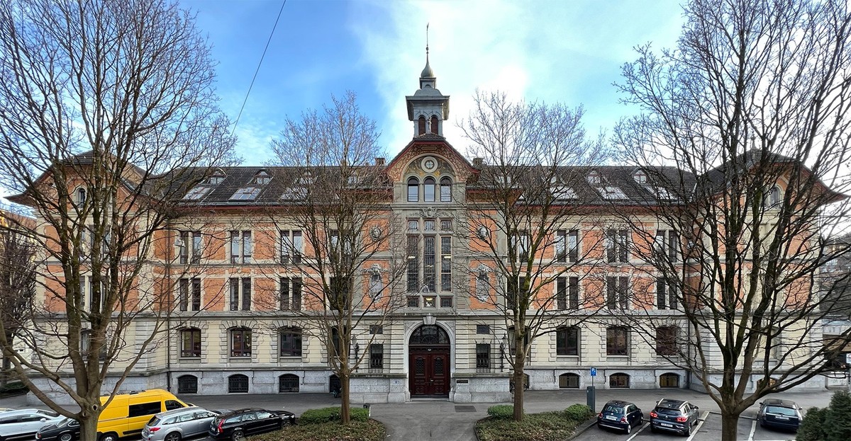 Das Sälischulhaus in Luzern, 1898 erbaut nach einem landesweit ausgeschriebenen Wettbewerb: Ein Schulgebäude verkörpert den Zeitgeist.