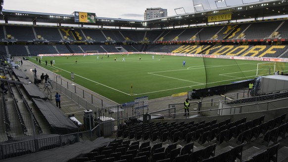 Leere platze fotografiert, im Fussball Meisterschaftsspiel der Super League zwischen dem BSC Young Boys und dem FC Luzern, im Stadion Wankdorf in Bern, am Sonntag, 25. Oktober 2020. (KEYSTONE/Anthony  ...