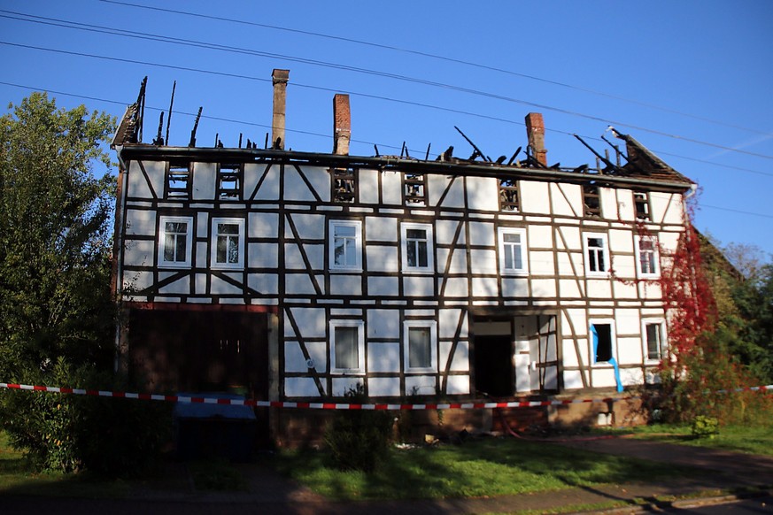 In Bischhagen in Deutschland wurde Anfang Oktober ein Flüchtlingsheim niedergebrannt.