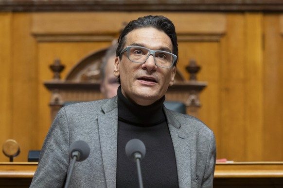 Gerhard Andrey, GP-FR, spricht waehrend der Debatte um den Voranschlag 2026 mit integriertem Aufgaben- und Finanzplan 2027-2029, waehrend der Wintersession der Eidgenoessischen Raete, am Montag, 15. D ...