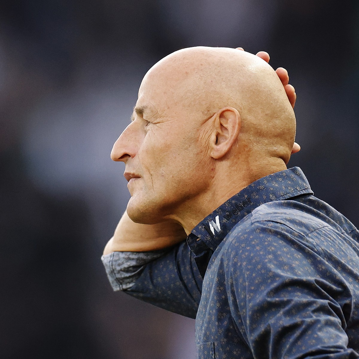 St. Gallens Trainer Peter Zeidler beim Fussballspiel der Super League zwischen dem Grasshopper Club Zuerich und dem FC St. Gallen im Letzigrund Stadion in Zuerich am Samstag, 2. Oktober 2021. (KEYSTON ...