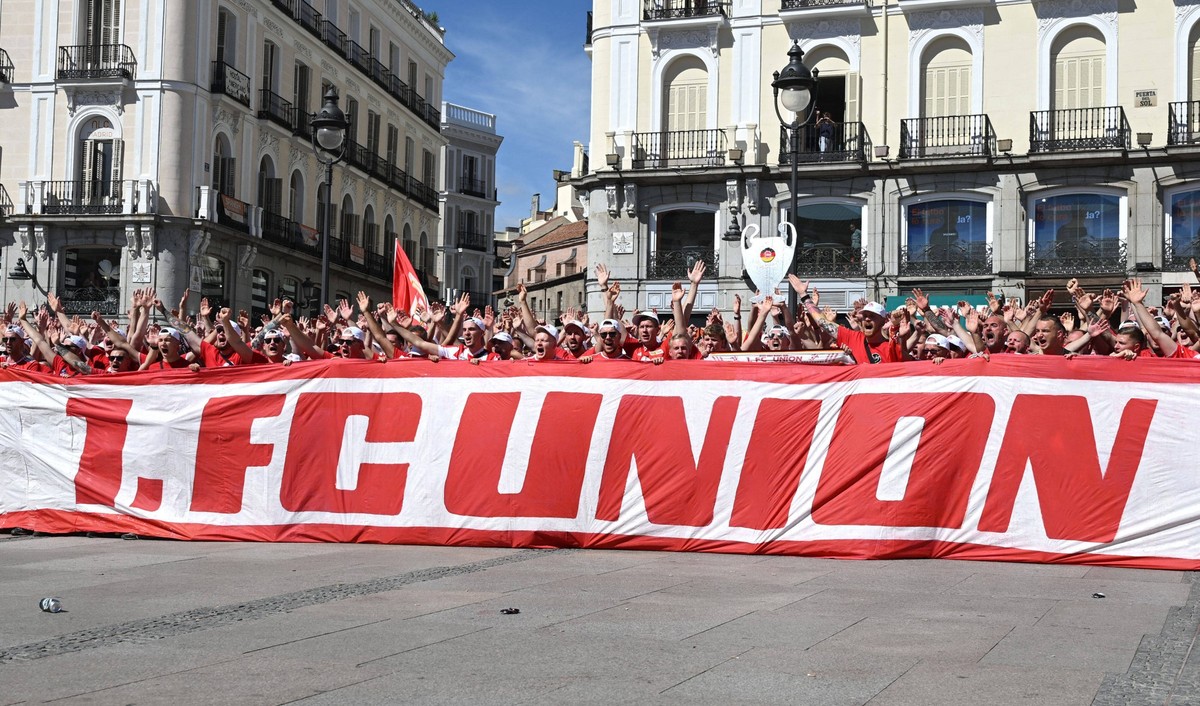 Fussball, Herren, Saison 2023/2024, Champions League Gruppe C, 1. Spieltag, Real Madrid - 1. FC Union Berlin, Union-Fans in der Stadt am Puerta del Sol, Reisekader, 20.09. 2023, *** Football, men, 202 ...