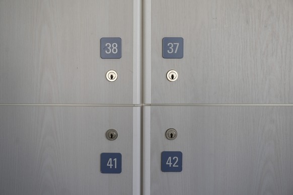 Ein Schliessfach anlaesslich einer Medienkonferenz zum ehemaligen Personalhaus des Kantonsspital Altdorf, welches nun zu einem Asyl- Kollektivunterkunft fuer temporaer Gefluechtete Menschen wird, am M ...