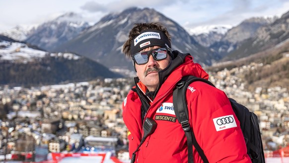 IMAGO / Sammy Minkoff

ITA, FIS Weltcup Ski Alpin, Bormio 27.12.2021, Stelvio, Bormio, ITA, FIS Weltcup Ski Alpin, Abfahrt, Herren, 2. Training, im Bild Thomas Stauffer (Swisski Cheftrainer Ski Alpin  ...