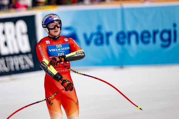 epa12841053 Marco Odermatt of Switzerland reacts in the finish area during the Men's Super G at the FIS Alpine Skiing World Cup stop in Kvitfjell near Lillehammer, Norway, 22 March 2026. EPA/JEAN ...