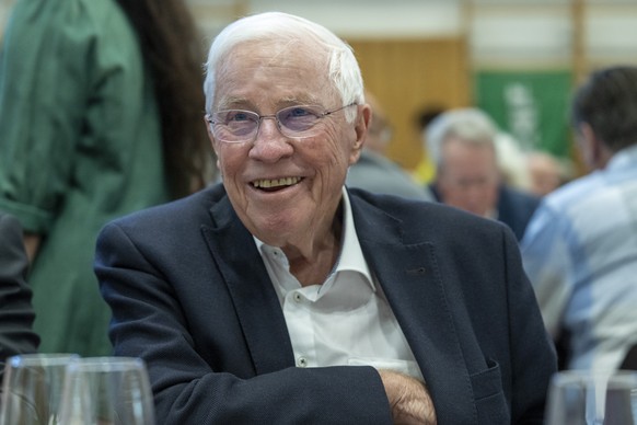 Alt Bundesrat Dr. Christoph Blocher, anlaesslich der 1. Mitgliederversammlung von Pro Schweiz, am Samstag 3. Juni 2023, in Bern. (KEYSTONE /Marcel Bieri)