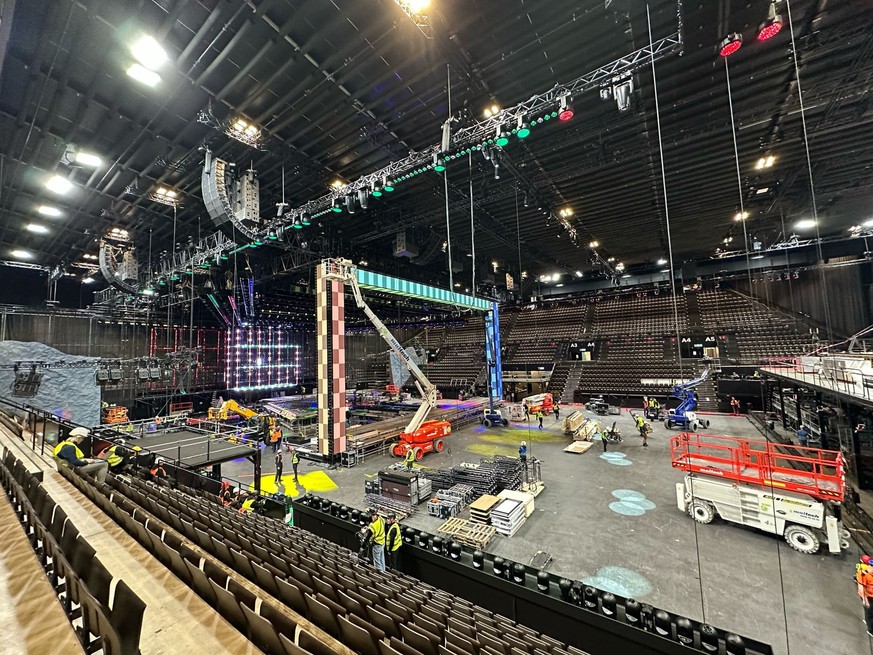 ESC Basel Bühne wird gebaut 17.04.25