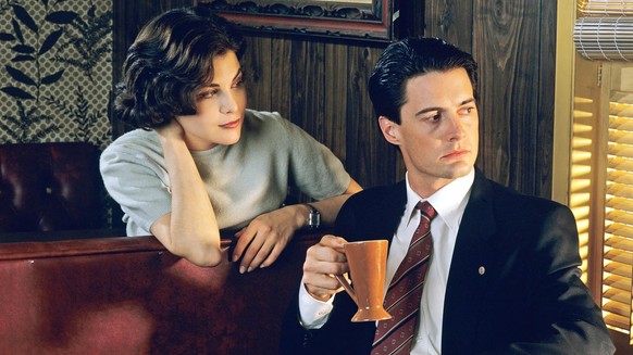 https://www.moviepilot.de/serie/twin-peaks/bilder/695885 Twin Peaks