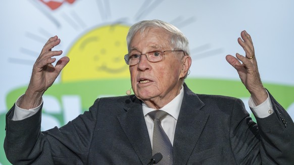 Alt-Bundesrat Christoph Blocher an der Delegiertenversammlung der Schweizerischen Volkspartei SVP in Balsthal, am Samstag, 25. Januar 2025. (KEYSTONE/Georgios Kefalas)