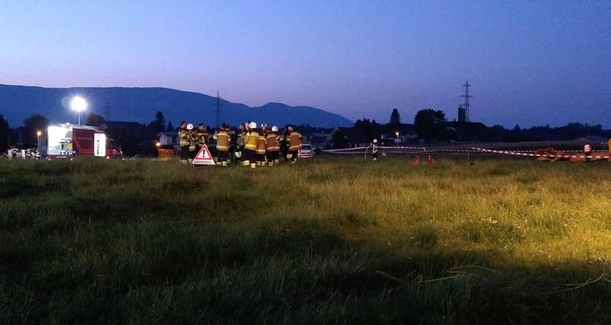 Am Dienstagabend stürzte ein Kleinflugzeug im solothurnischen Subingen ab.