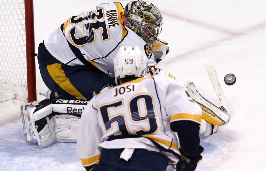 Roman Josi und sein Goalie Pekka Rinne verbringen gegen Columbus einen unangenehmen Abend.