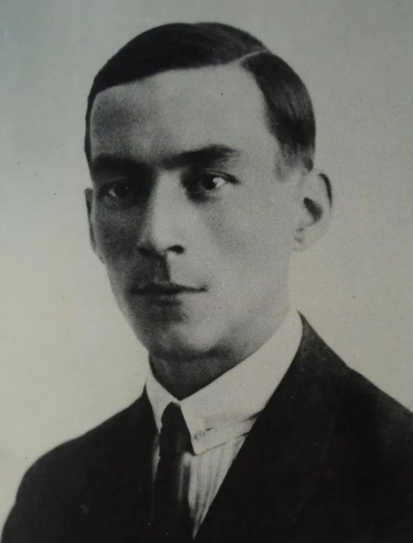 Maurice Conradi erschoss am Abend des 10. Mai 1923 den sowjetischen Diplomaten Wacław Worowski in Lausanne.
https://commons.wikimedia.org/wiki/File:M_Konradi.jpg