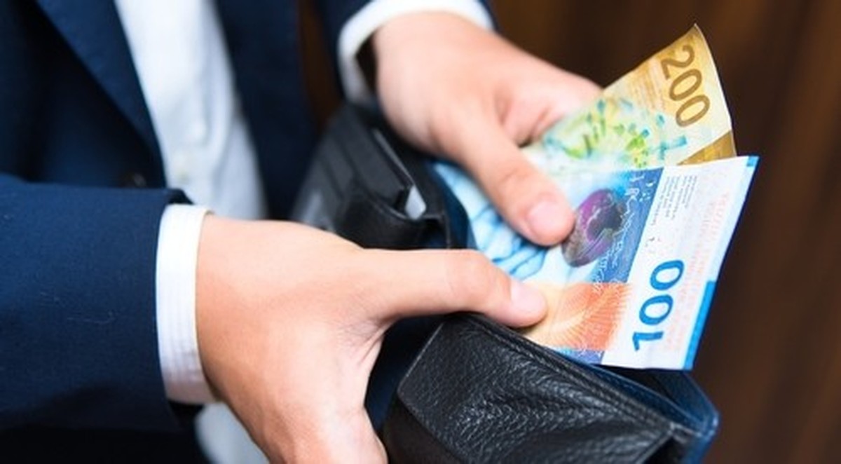 Primes maladie, énergie, inflation, retraite: les Suisses pensent d'abord «cash».