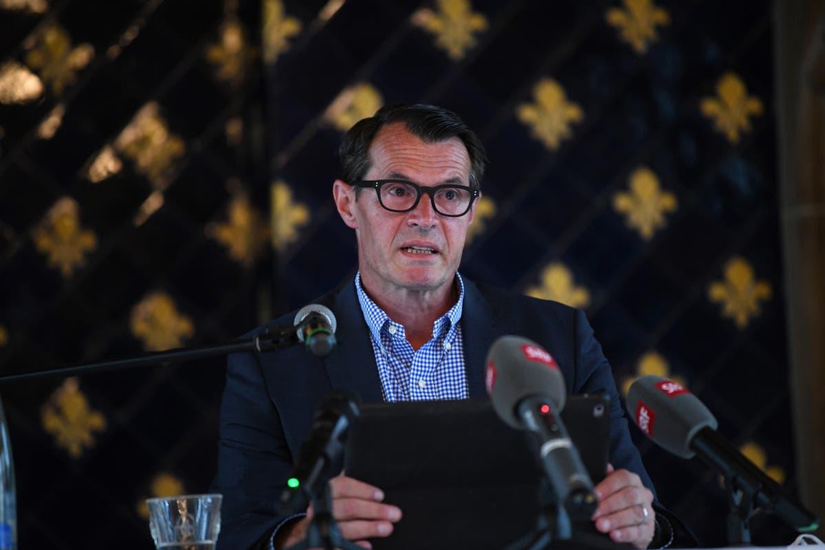 Über eine Affäre gestolpert: Noch-Raiffeisen-Präsident Guy Lachappelle an der kurzfristig anberaumten Medienkonferenz.