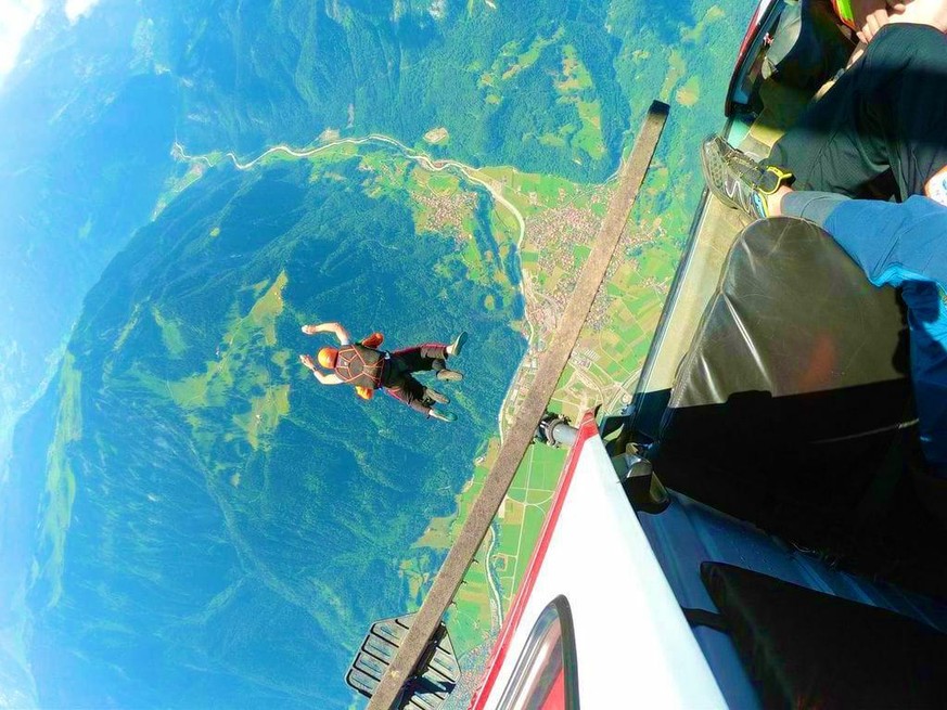 Skydive über Interlaken im Berner Oberland.