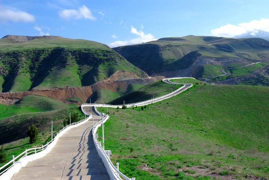 Turkmenistan die besten Bilder aus dem Land, in dem seit 2016 kein Schweizer lebt. Einziger Schweizer watson.ch
Mountains of Turkmenistan