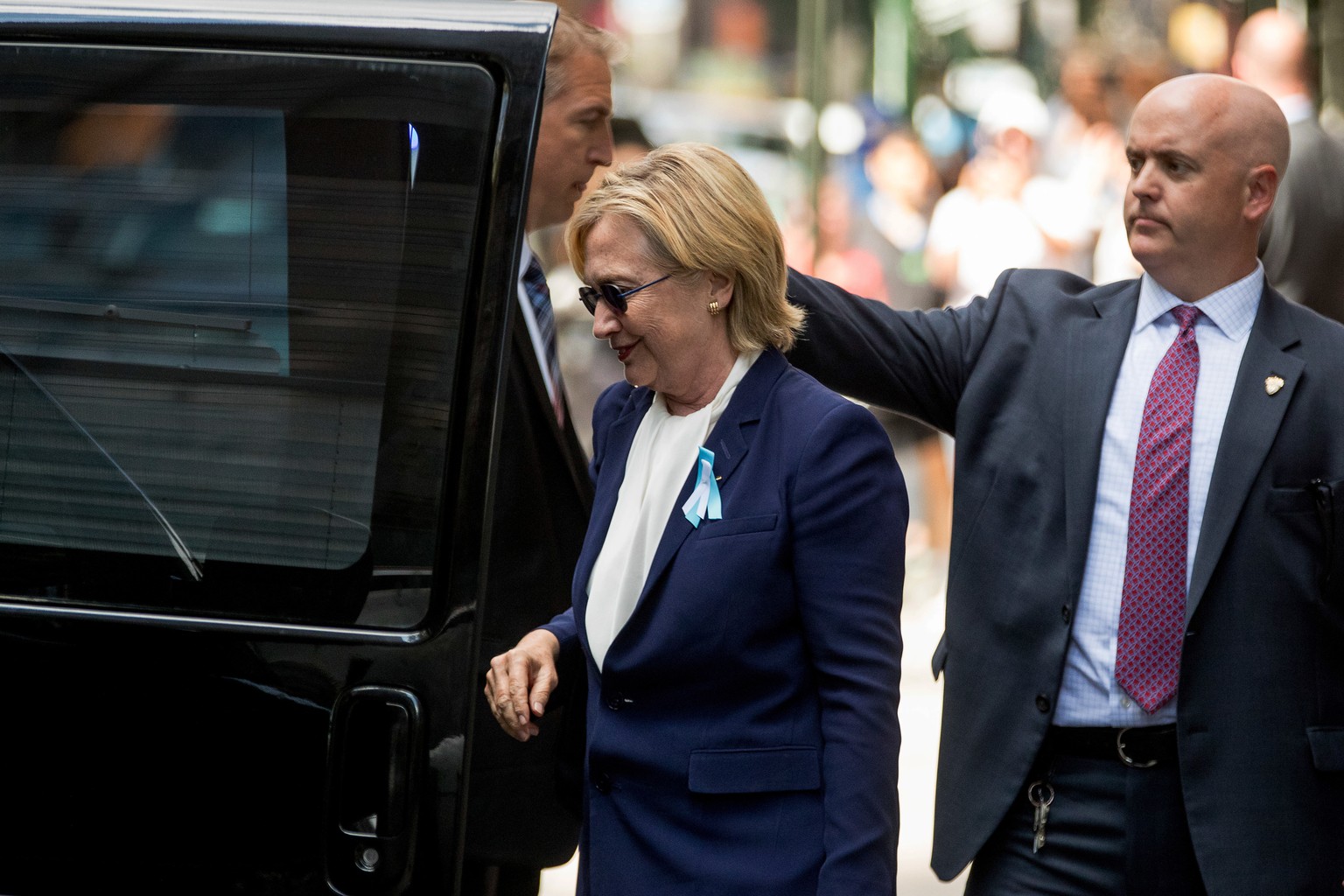 wilde geruchte um krankheit von hillary clinton