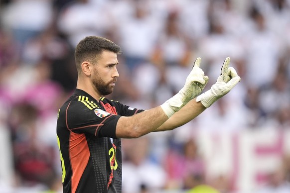 Spain&#039;s goalkeeper Unai Simon gives directions to his teammates during a quarter final match between Germany and Spain at the Euro 2024 soccer tournament in Stuttgart, Germany, Friday, July 5, 20 ...