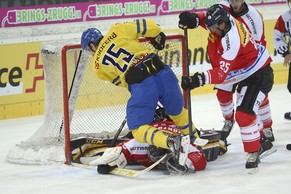 Die Schweden zeigen den Schweizern den Meister.