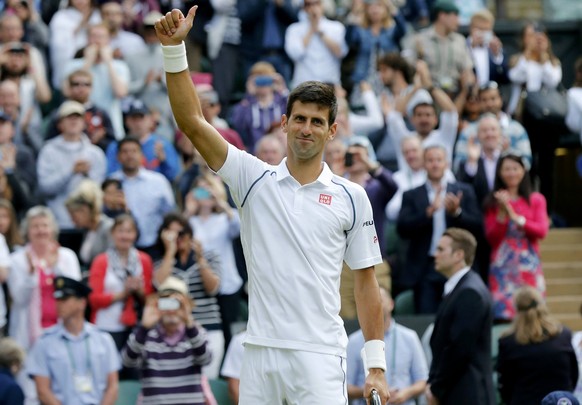 Nole hat gut lachen, er schlägt Marin Cilic ohne Probleme.