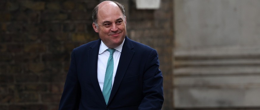 epa10725614 British Secretary of State for Defence Ben Wallace arrives for a cabinet meeting at 10 Downing Street in London, Britain, 04 July 2023. EPA/ANDY RAIN