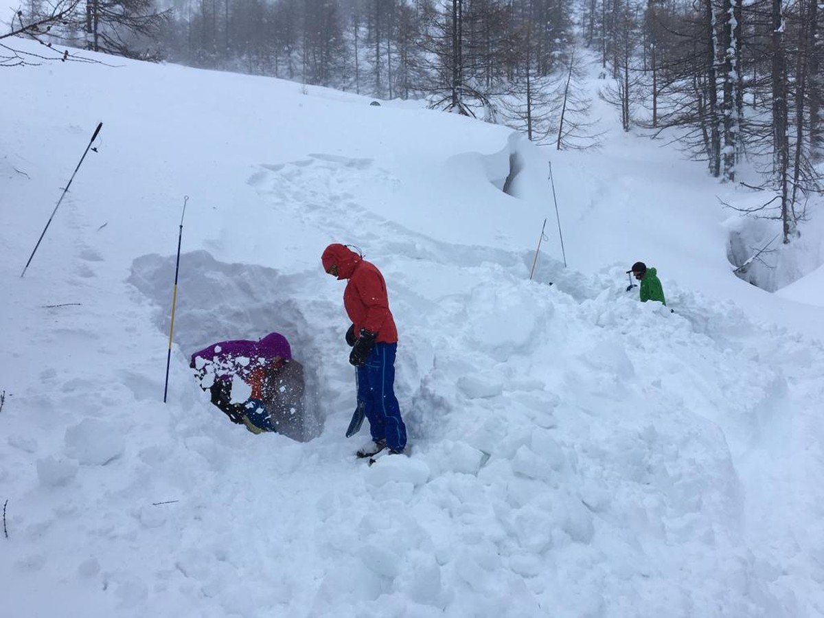 Iglubau im Wallis.