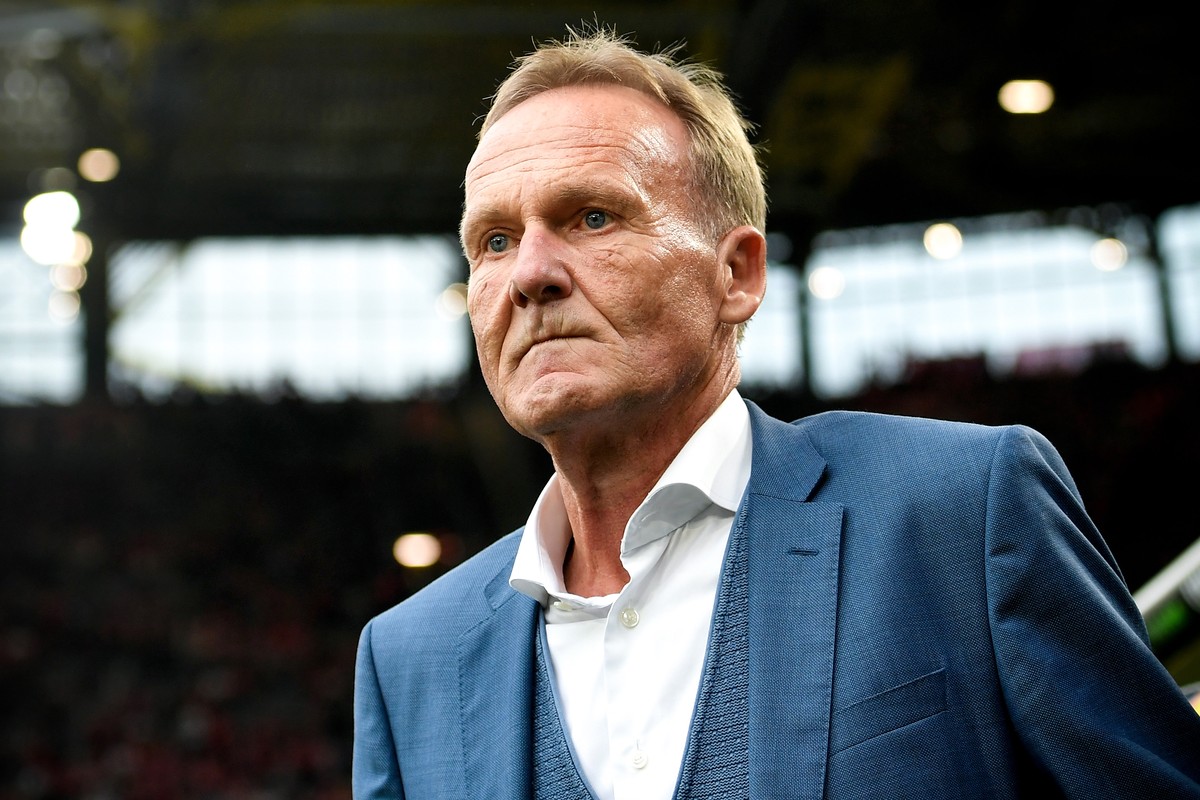 epa07755319 Dortmund's CEO Hans-Joachim Watzke reacts prior to the German Supercup soccer match between Borussia Dortmund and FC Bayern Muenchen in Dortmund, Germany, 03 August 2019. EPA/SASCHA S ...