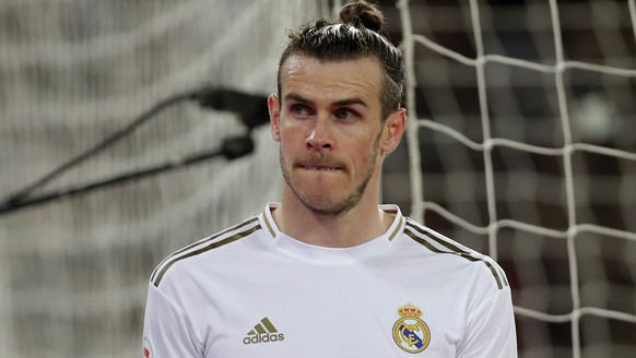 Real Madrid&#039;s Gareth Bale leaves the game during the Spanish La Liga soccer match between Real Madrid and Celta de Vigo at the Santiago Bernabeu stadium in Madrid, Spain, Sunday, Feb. 16, 2020. ( ...