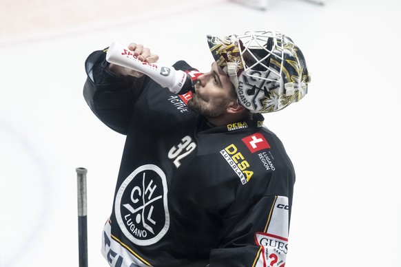 le gardien Adam Huska (HCL), during the play-out of National League A (NLA) Swiss Championship 2024/25 between HC Lugano and HC Ajoie at the ice stadium Corn�r Arena in Lugano, Switzerland, Sunday, Ma ...