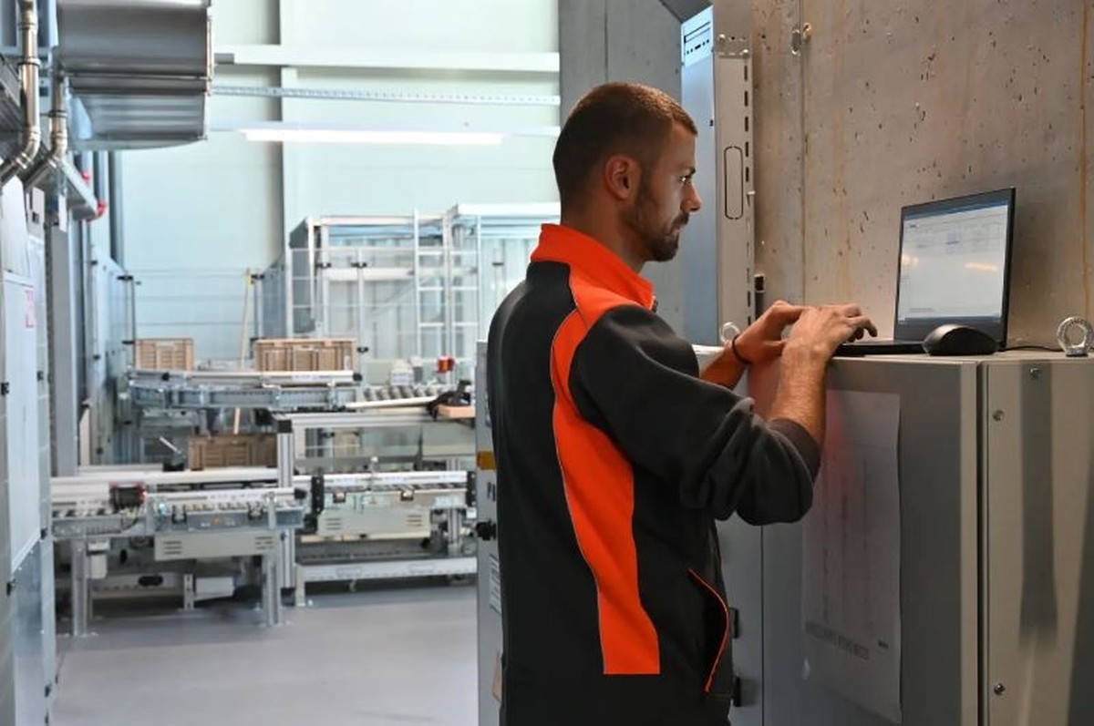 Das Verteilbetrieb im aargauischen Neuendorf ist ein grosser Arbeitgeber in der Region. Doch auch hier gilt: Mitarbeitende zu finden ist schwierig.