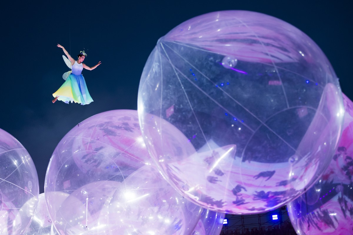 Extras are pictured in the arena of the ¬ ?¬Fete des Vignerons¬¬a (winegrowersÄô festival in French), with a capacity of 20Äô000 spectators and hosting a giant central LED floor of approximately 8 ...