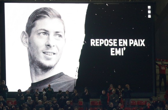 epa08292585 (FILE) - Rennes supporters pay tribute to late Argentinian soccer player Emiliano Sala, ahead of the UEFA Europa League round of 32 first leg soccer match between Rennes and Real Betis at  ...