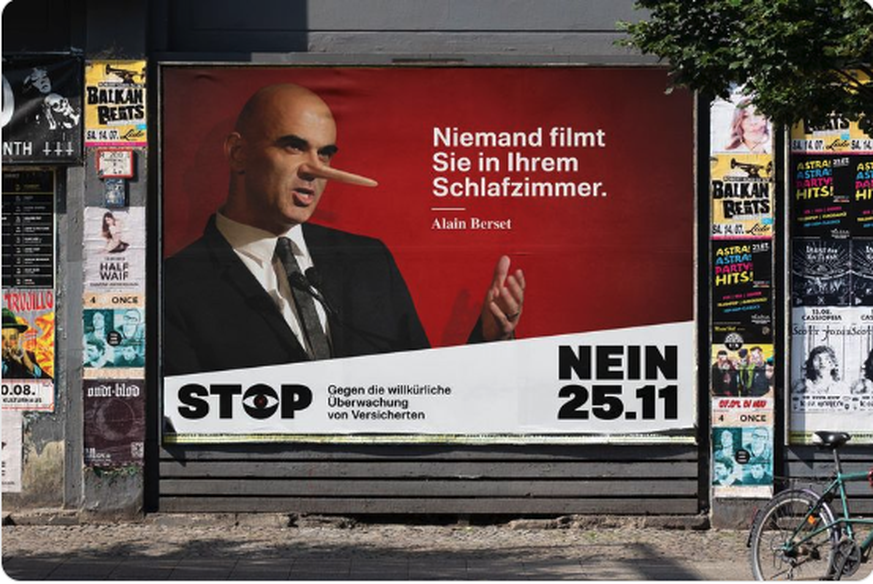 Das Komitee «Versicherungsspione Nein» entwarf das Plakat mit Alain Berset als Pinocchio.