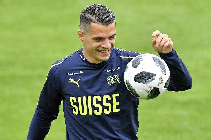 Swiss national team soccer player Granit Xhaka during a training session of the of the Swiss national soccer team in Switzerland, Freienbach, Wednesday, May 23, 2018. (KEYSTONE/Walter Bieri)
