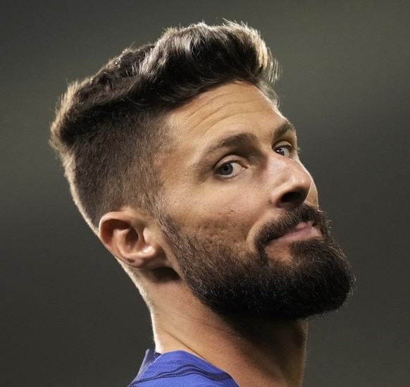 France&#039;s Olivier Giroud looks on during a training session at the Jassim Bin Hamad stadium in Doha, Qatar, Monday, Dec. 12, 2022. France will play against Morocco during their World Cup semifinal ...