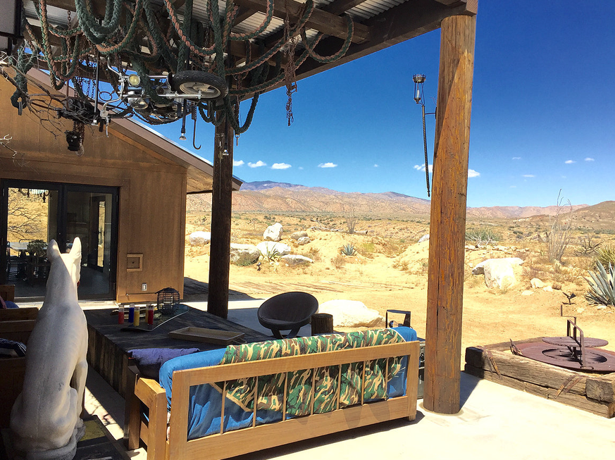 pioneertown california big horn ranch stargazing retreat immobilien kalifornien westernstadt western filmkulisse wohnen lifestyle https://www.pioneertownbighornranch.com/ http://www.luxuryportfolio.co ...