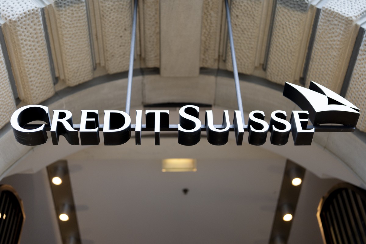 The logo of the Swiss bank Credit Suisse is seen at the headquarters at Paradeplatz in Zurich, Switzerland, on Wednesday, December 18, 2024. (KEYSTONE/Til Buergy)